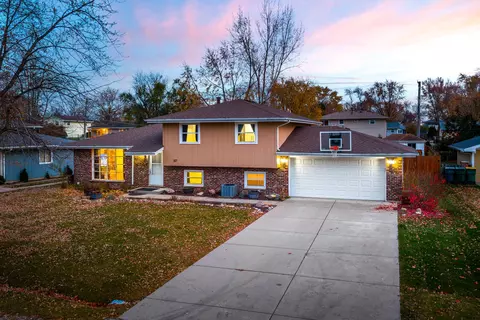 207 Diana St, Shorewood, IL 60404