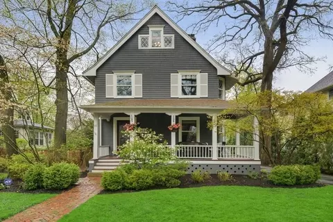 1029 Lake Ave, Wilmette, IL 60091