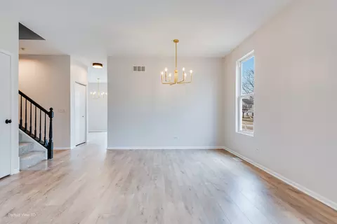 Living - 1808 Castle Ridge Dr, Plainfield, IL 60586 photo 3 of 6