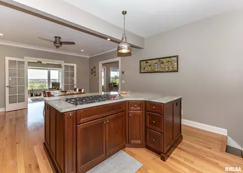 Kitchen - 4510 5th Ave, Moline, IL 61265 photo 4 of 5
