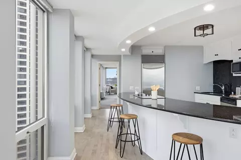 Kitchen - 111 E Chestnut St #37K, Chicago, IL 60611 photo 4 of 4