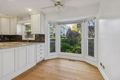 Other - 417 River Bluff Cir, Naperville, IL 60540 photo 2 of 6