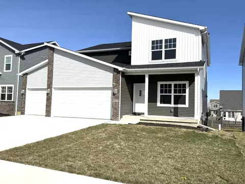 3616 Cabernet Ct, Normal, IL 61761