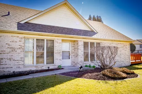 65 Aegina Ct, Tinley Park, IL 60477