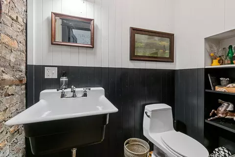 Bath - 2522 N Springfield Ave, Chicago, IL 60647 photo 1 of 4