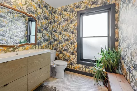 Bath - 2522 N Springfield Ave, Chicago, IL 60647 photo 4 of 4