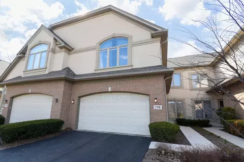 776 N Franklin Ave, Palatine, IL 60067