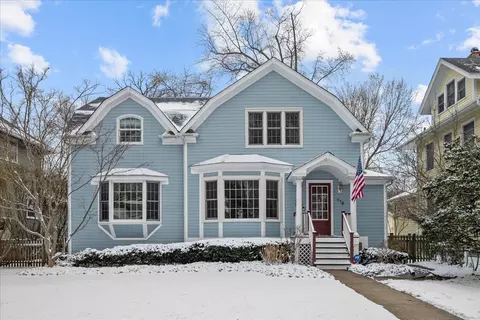 719 Washington Ave, Wilmette, IL 60091