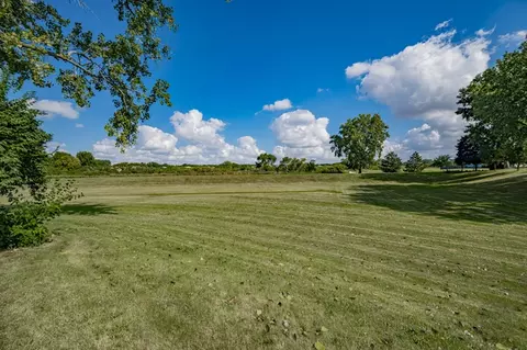 Exterior - 3080 Compton Rd, Aurora, IL 60504 photo 14 of 14