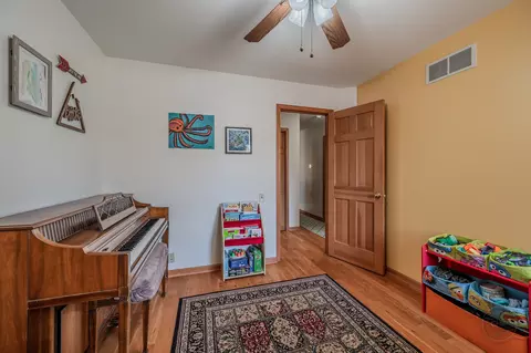 Bedroom - 3080 Compton Rd, Aurora, IL 60504 photo 5 of 13