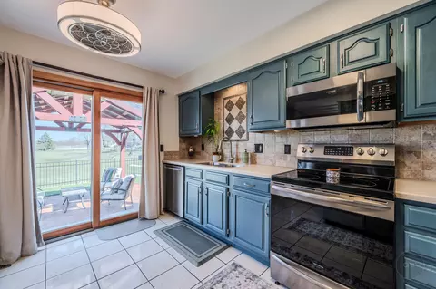Kitchen - 3080 Compton Rd, Aurora, IL 60504 photo 2 of 3