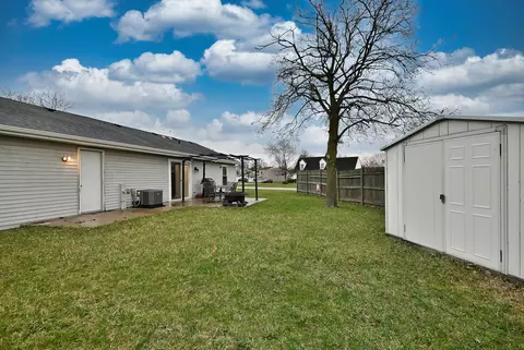 Other - 910 Greenfield Dr, Aurora, IL 60506 photo 8 of 10