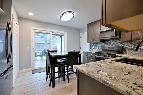 Kitchen - 910 Greenfield Dr, Aurora, IL 60506 photo 3 of 3