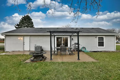Other - 910 Greenfield Dr, Aurora, IL 60506 photo 9 of 10