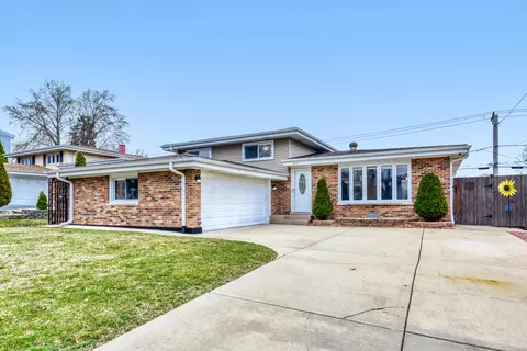 8507 Blue Ridge Ave, Hickory Hills, IL 60457