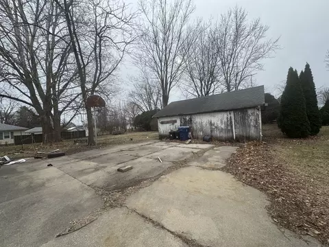 819 Monroe St, Kewanee, IL 61443 photo 4
