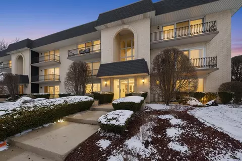 15263 Catalina Dr #2, Orland Park, IL 60462
