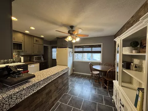 Kitchen - 450 E 7th Street Ct E, Milan, IL 61264 photo 1 of 4