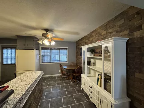 Kitchen - 450 E 7th Street Ct E, Milan, IL 61264 photo 3 of 4