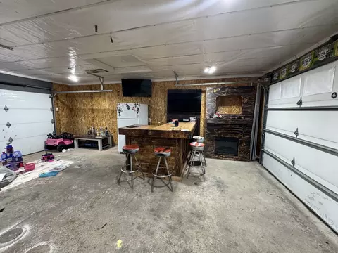 Other - 450 E 7th Street Ct E, Milan, IL 61264 photo 3 of 4