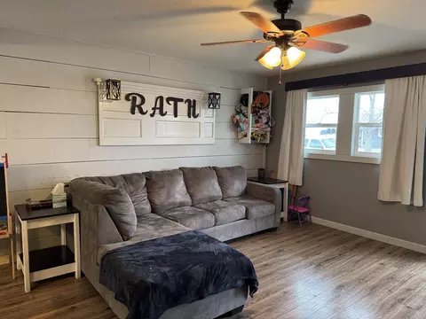 Living - 450 E 7th Street Ct E, Milan, IL 61264 photo 1 of 3
