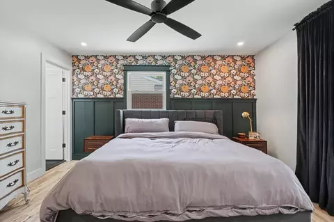 Bedroom - 1008 Devonshire Dr, Champaign, IL 61821 photo 3 of 6