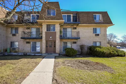 266 Shorewood Dr #2A, Glendale Heights, IL 60139
