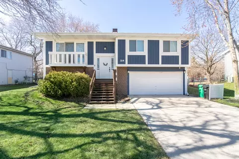 314 Sutherland Ln, Bloomingdale, IL 60108