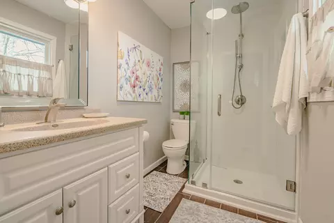 Bath - 1114 Andover St, Bloomington, IL 61704 photo 1 of 3