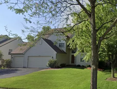 1585 Autumncrest Dr, Crystal Lake, IL 60014