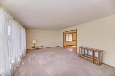 Living - 19458 Manchester Dr, Mokena, IL 60448 photo 1 of 6