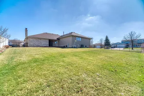 Exterior - 19458 Manchester Dr, Mokena, IL 60448 photo 5 of 5