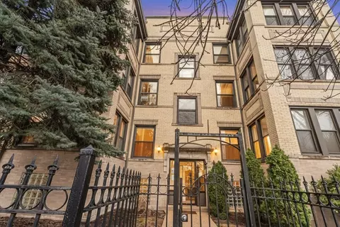 4829 N Kimball Ave #1, Chicago, IL 60625