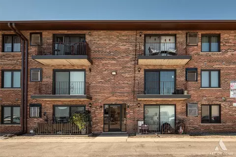 7347 W 79th Pl #2D, Bridgeview, IL 60455