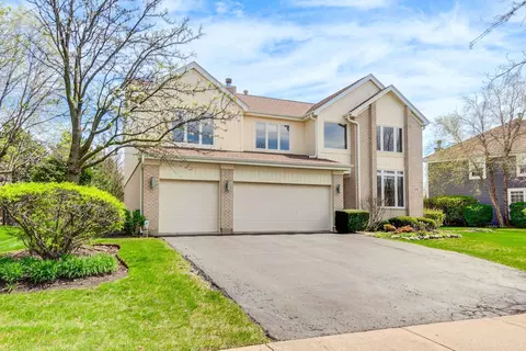 3392 Whirlaway Dr, Northbrook, IL 60062