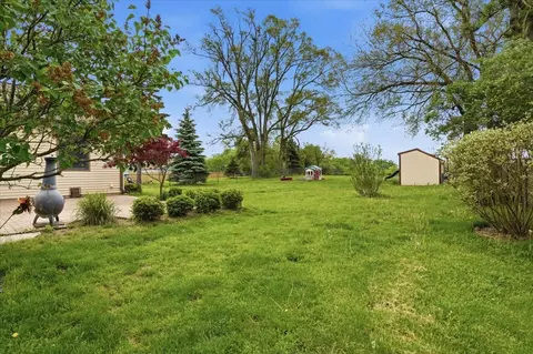 Exterior - 415 Garfield Rd, Ingleside, IL 60041 photo 6 of 9