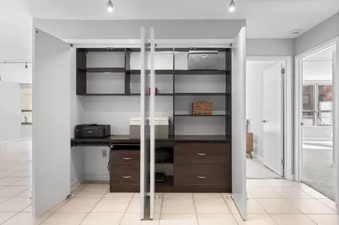 Other - 110 E Delaware Pl #404, Chicago, IL 60611 photo 1 of 7