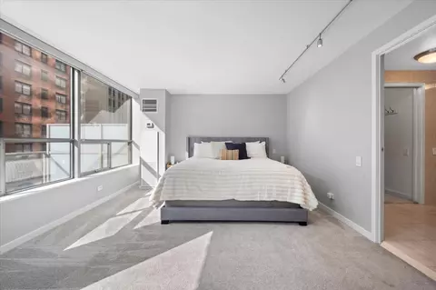 Bedroom - 110 E Delaware Pl #404, Chicago, IL 60611 photo 2 of 2