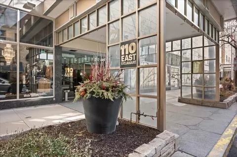 Exterior - 110 E Delaware Pl #404, Chicago, IL 60611 photo 2 of 2