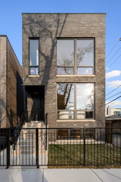 1915 N Wood St, Chicago, IL 60622