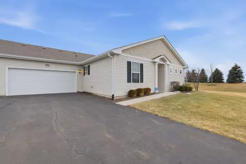 1882 Southern Cir #1882, Pingree Grove, IL 60140