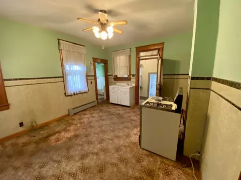 210 Rolston St, Centralia, IL 62801 photo 3