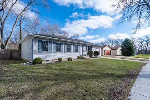 Exterior - 1826 E Lafayette St, Bloomington, IL 61701 photo 5 of 5