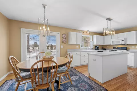 1850 White Oak Dr, Algonquin, IL 60102 photo 6