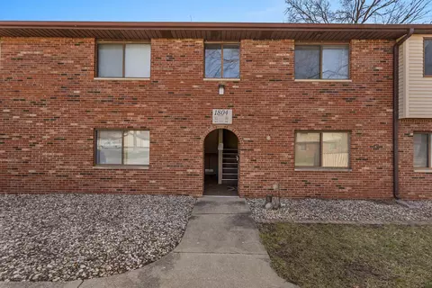 1804 Oliver Dr #6, Urbana, IL 61802