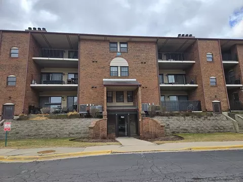 760 Weidner Rd #307, Buffalo Grove, IL 60089