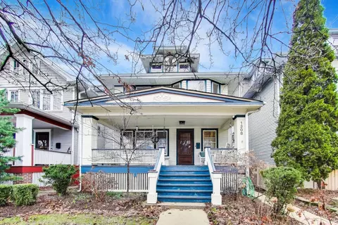1308 W Glenlake Ave, Chicago, IL 60660