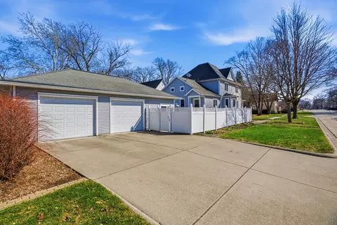 300 E Maple St, Fairbury, IL 61739 photo 42
