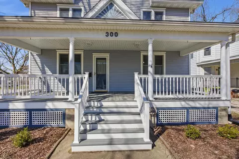 300 E Maple St, Fairbury, IL 61739 photo 4