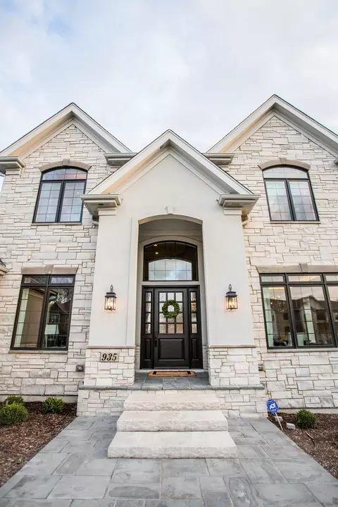 840 W Dorchester St, Palatine, IL 60067